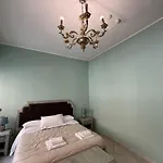 Cavour Oda ve Kahvaltı Katanya