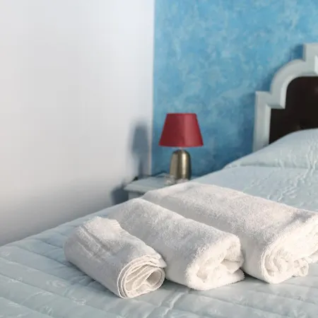 Cavour Bed & Breakfast *