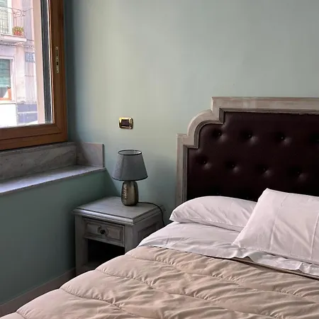 Cavour Bed & Breakfast *